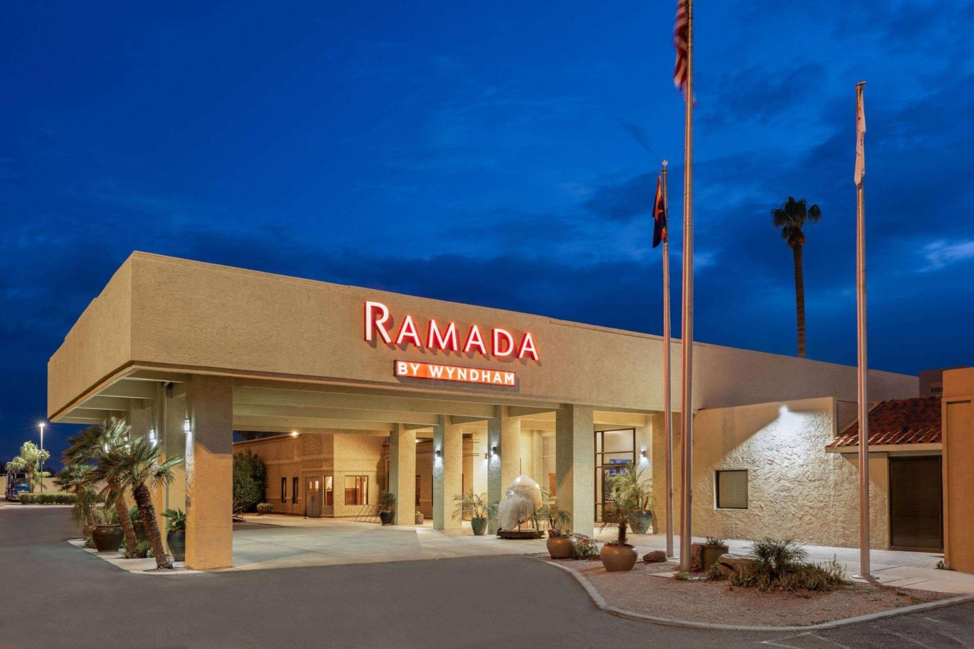 Готель Ramada By Wyndham Тусон Екстер'єр фото